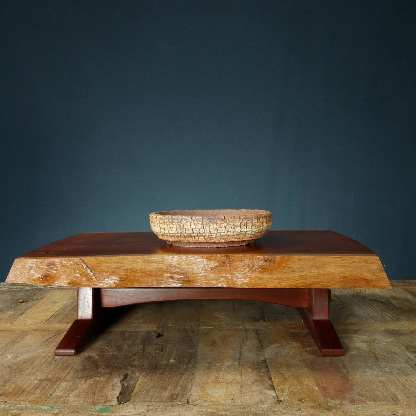 Round Crackle Texture Pot - Samarkand Pottery